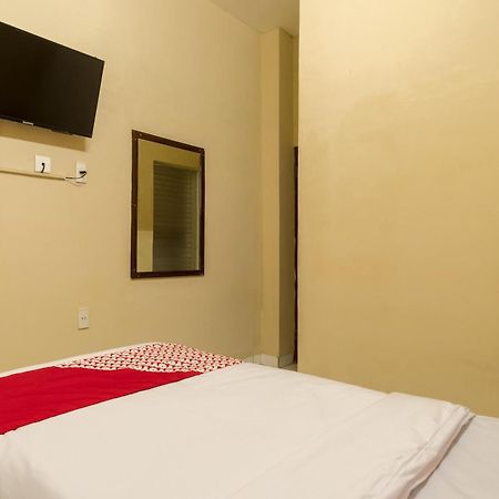 Capital O 615 Residence Puri Hotel Syariah Medan Exterior foto